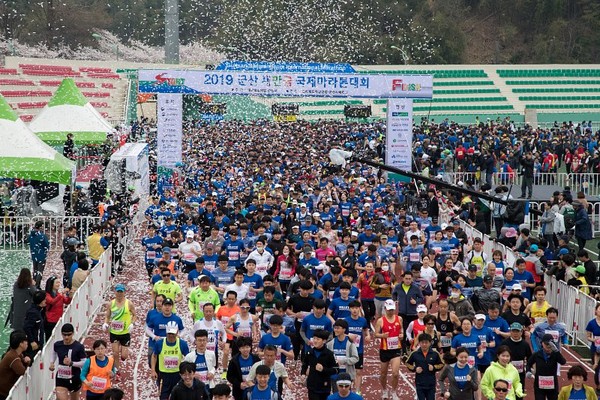 코로나19 확산으로 새만금 국제마라톤대회가 취소됐다./사진=군산시