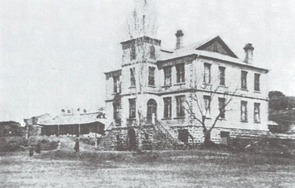 1910년 영명학교 전경(사진=군산시제공)